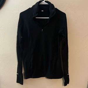 Lululemon black quarter zip
